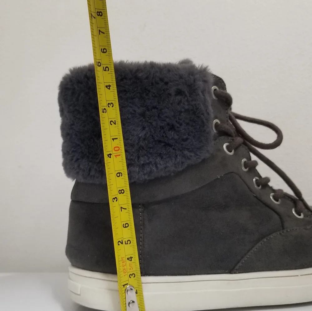 Justice Gray Faux Fur High Top Sneakers Girl's Sz 5